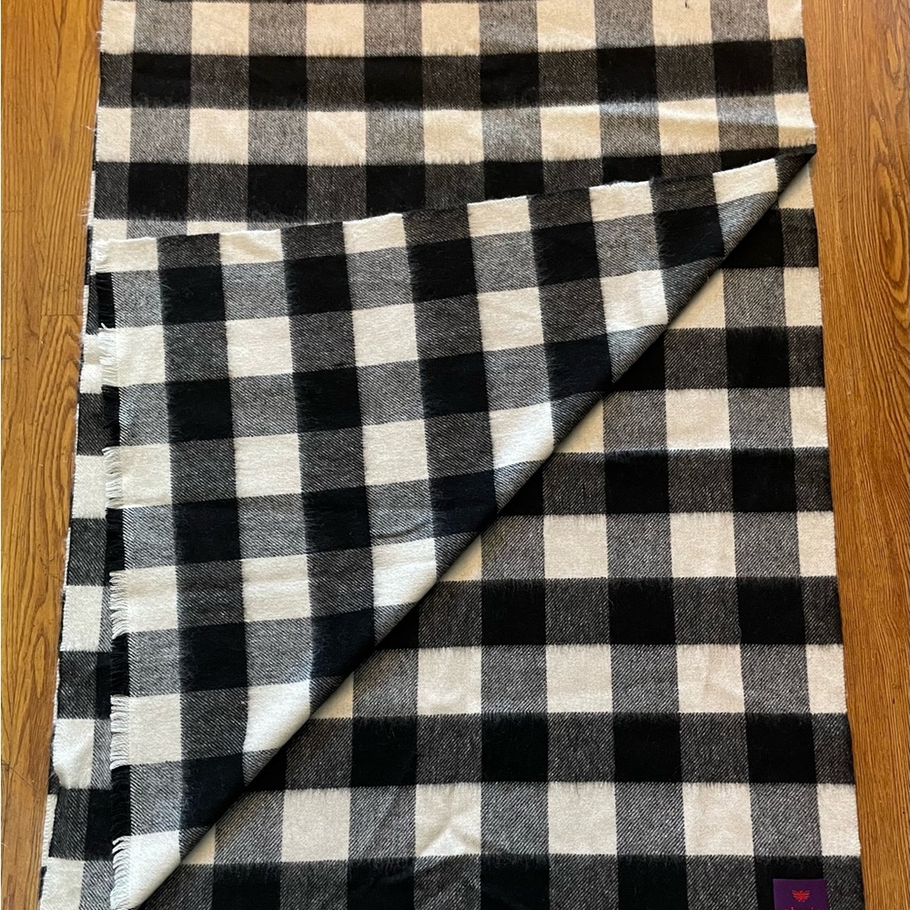 Phenix Oversized Checked Scarf - Picture 11 of 12
